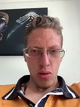 Snapshot of SOYMRX chatting on January 31, 2025, 6:03 pm SOYMRX online show from January 31, 2025, 6:03 pm