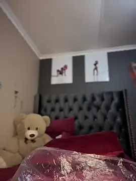 Candy-Heart online show from January 20, 2025, 4:32 am