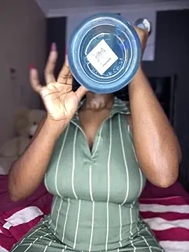 Candy-Heart online show from January 20, 2025, 9:43 pm