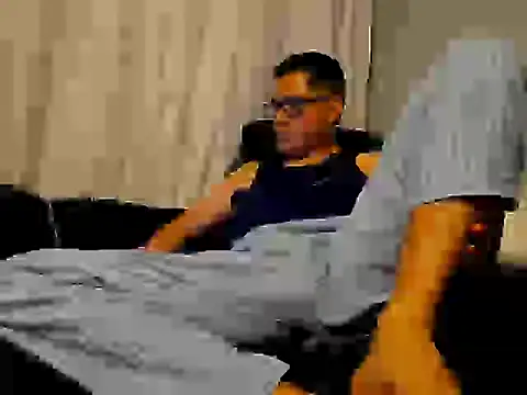 Snapshot of jhacks28 chatting on December 2, 2025, 2:12 am jhacks28 online show from December 2, 2025, 2:12 am