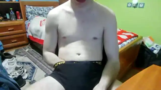 Snapshot of AvarageEuropeGuy chatting on April 30, 2026, 1:40 pm AvarageEuropeGuy online show from April 30, 2026, 1:40 pm