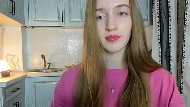 Snapshot of leslie_my_lovee chatting on November 24, 2025, 7:36 pm leslie my lovee online show from November 24, 2025, 7:36 pm