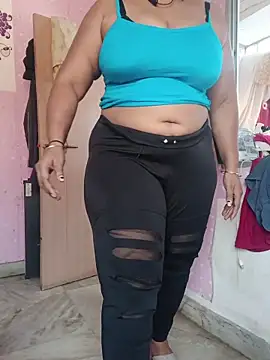 Ivy-09 online show from February 12, 2026, 6:24 am