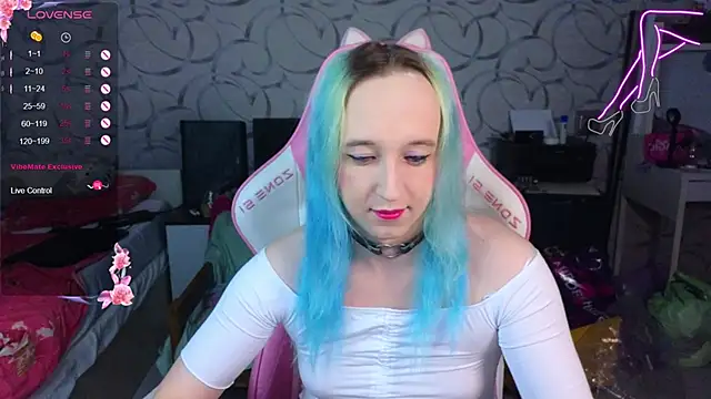 Snapshot of TheTrixy chatting on November 20, 2025, 5:52 am TheTrixy online show from November 20, 2025, 5:52 am