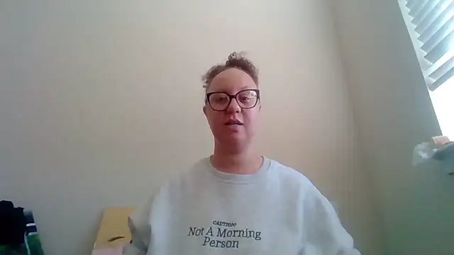 Snapshot of Paisleehaze chatting on March 1, 2026, 6:19 pm Paisleehaze online show from March 1, 2026, 6:19 pm