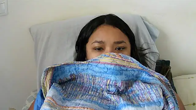 Snapshot of ArisaGonzalez chatting on October 22, 2025, 10:47 am ArisaGonzalez online show from October 22, 2025, 10:47 am