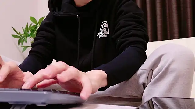 Snapshot of Hanabi-hentai chatting on December 3, 2024, 12:13 pm Hanabi-hentai online show from December 3, 2024, 12:13 pm