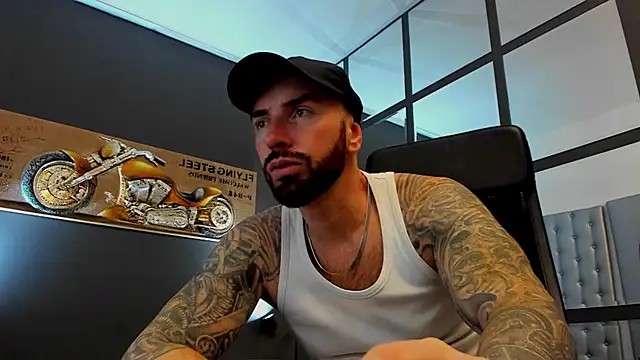 AronGrant online show from October 29, 2025, 9:41 am