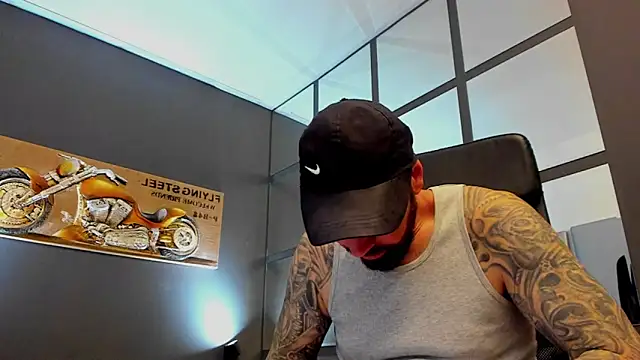 Snapshot of AronGrant chatting on March 22, 2026, 9:22 am AronGrant online show from March 22, 2026, 9:22 am
