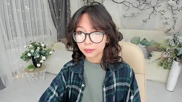 AgnieszkaBanana online show from October 9, 2025, 4:02 am