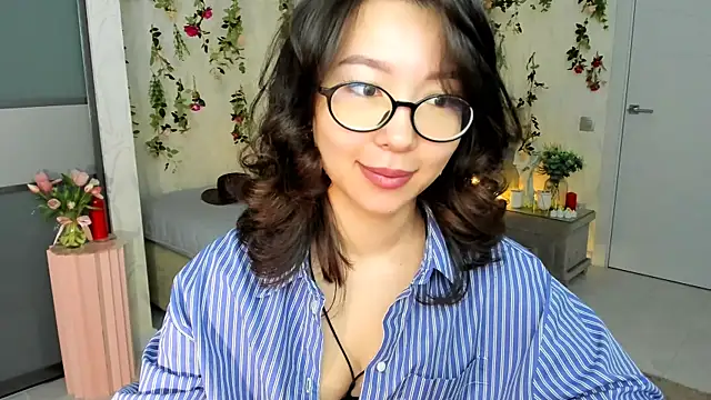 Snapshot of AgnieszkaBanana chatting on May 6, 2026, 4:05 am AgnieszkaBanana online show from May 6, 2026, 4:05 am