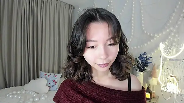 AgnieszkaBanana online show from December 17, 2025, 4:17 am