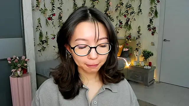 Snapshot of AgnieszkaBanana chatting on May 1, 2026, 4:06 am AgnieszkaBanana online show from May 1, 2026, 4:06 am