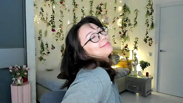 AgnieszkaBanana online show from April 22, 2026, 3:13 am