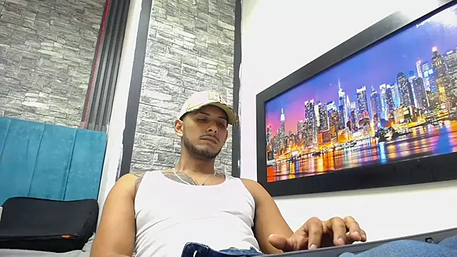 Snapshot of Chris_Dick23 chatting on February 7, 2026, 4:42 am Chris Dick23 online show from February 7, 2026, 4:42 am