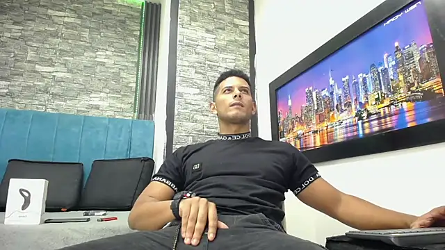 Snapshot of Chris_Dick23 chatting on March 3, 2026, 5:03 am Chris Dick23 online show from March 3, 2026, 5:03 am