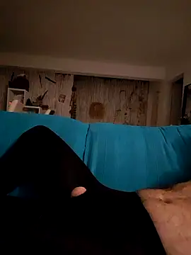 Snapshot of terisdfg chatting on March 9, 2025, 6:32 pm terisdfg online show from March 9, 2025, 6:32 pm