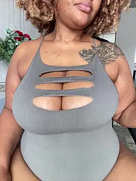 MILL204 online show from December 15, 2025, 10:21 am