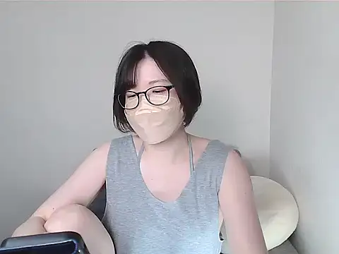  NOA-chan  online show from September 20, 2025, 3:17 pm