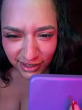 Snapshot of KorinaKovaa chatting on February 28, 2025, 11:56 pm KorinaKovaa online show from February 28, 2025, 11:56 pm