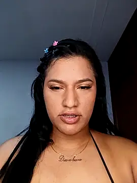 Snapshot of KorinaKovaa chatting on March 13, 2025, 1:32 am KorinaKovaa online show from March 13, 2025, 1:32 am