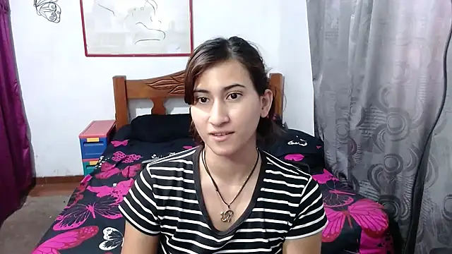 Snapshot of LadyMilk003 chatting on January 27, 2025, 3:28 pm LadyMilk003 online show from January 27, 2025, 3:28 pm