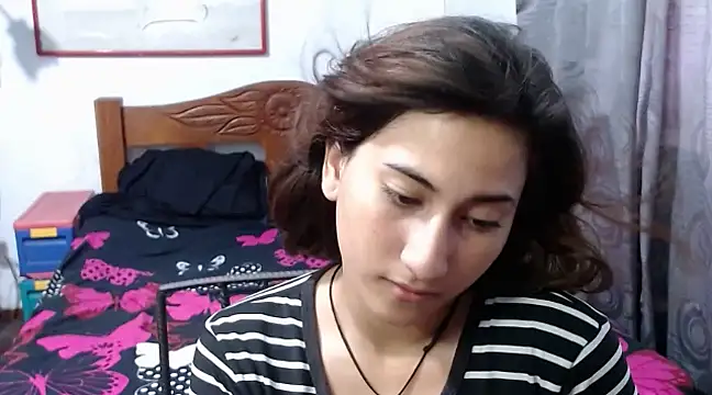 Snapshot of LadyMilk003 chatting on March 22, 2025, 5:20 pm LadyMilk003 online show from March 22, 2025, 5:20 pm