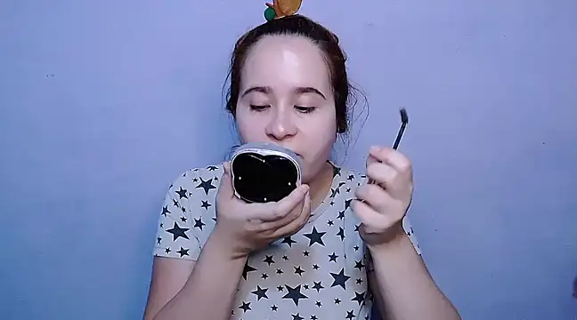 SubLayla01 online show from February 19, 2025, 6:00 pm