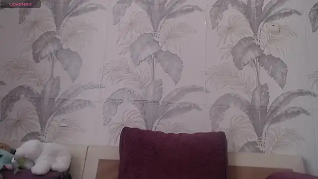 Snapshot of CamDiva113 chatting on February 14, 2026, 10:04 am CamDiva113 online show from February 14, 2026, 10:04 am