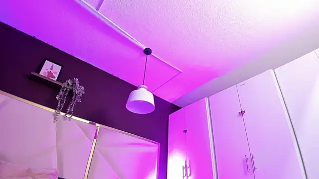 April bowie online show from February 5, 2026, 11:50 am