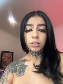 Snapshot of AbbyFtLuna chatting on November 5, 2025, 6:44 pm AbbyFtLuna online show from November 5, 2025, 6:44 pm