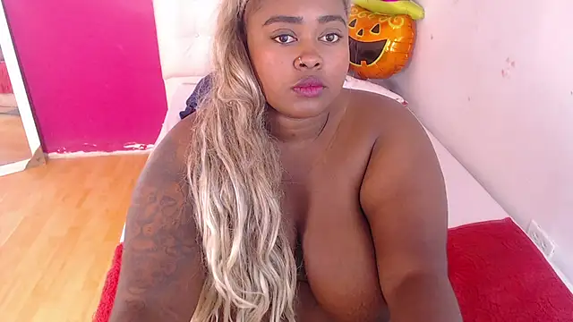 Snapshot of exotic_karmella chatting on November 3, 2025, 4:54 pm exotic karmella online show from November 3, 2025, 4:54 pm