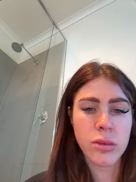 aus queen online show from December 2, 2025, 10:55 pm