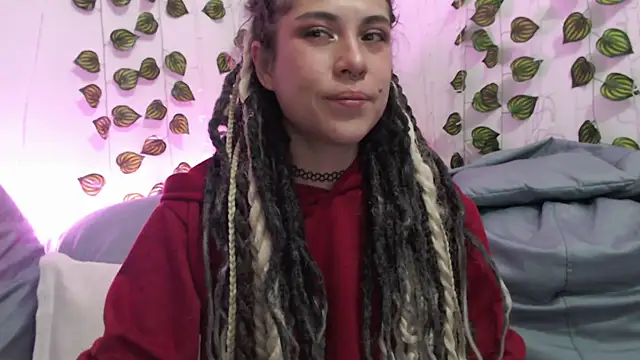 Snapshot of Hellen_dumont chatting on October 14, 2025, 2:34 am Hellen dumont online show from October 14, 2025, 2:34 am