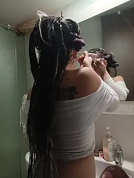 Snapshot of Hellen_dumont chatting on November 30, 2025, 2:23 am Hellen dumont online show from November 30, 2025, 2:23 am