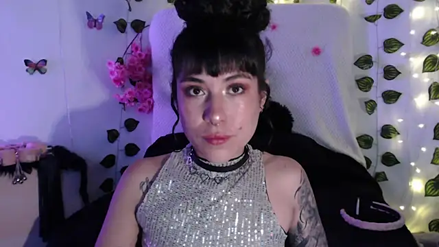 Snapshot of Hellen_dumont chatting on October 1, 2025, 3:22 am Hellen dumont online show from October 1, 2025, 3:22 am