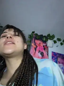 Snapshot of Hellen_dumont chatting on May 26, 2026, 12:20 am Hellen dumont online show from May 26, 2026, 12:20 am