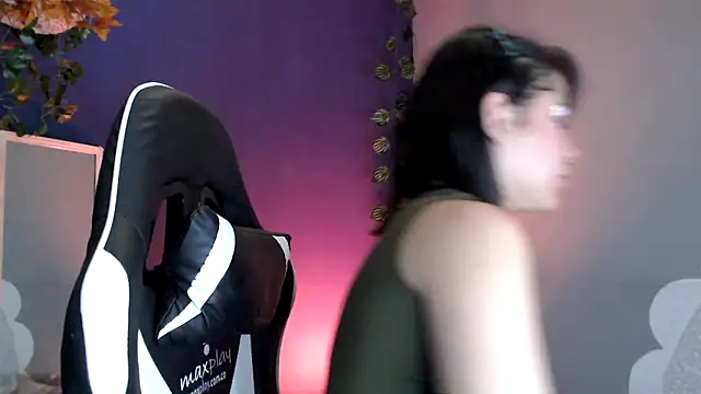 Snapshot of Hellen_dumont chatting on September 9, 2025, 2:21 am Hellen dumont online show from September 9, 2025, 2:21 am