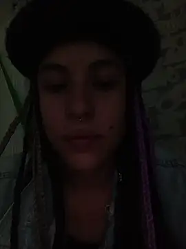 Snapshot of Hellen_dumont chatting on November 16, 2025, 12:04 am Hellen dumont online show from November 16, 2025, 12:04 am