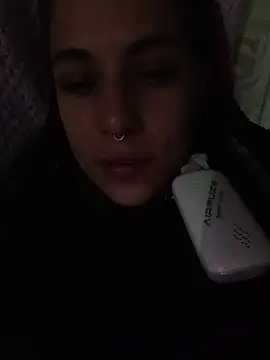 Snapshot of Hellen_dumont chatting on November 23, 2025, 2:21 am Hellen dumont online show from November 23, 2025, 2:21 am