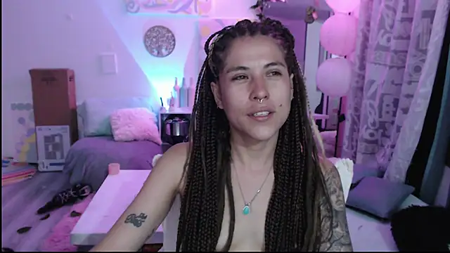 Snapshot of Hellen_dumont chatting on April 28, 2026, 2:27 am Hellen dumont online show from April 28, 2026, 2:27 am
