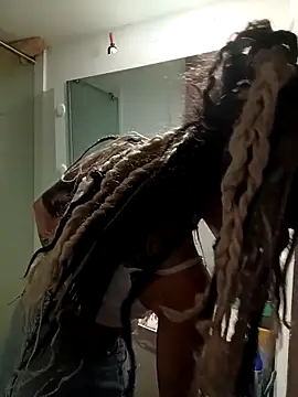 Snapshot of Hellen_dumont chatting on October 11, 2025, 10:44 pm Hellen dumont online show from October 11, 2025, 10:44 pm