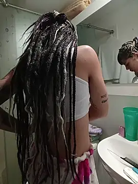 Snapshot of Hellen_dumont chatting on October 31, 2025, 2:30 am Hellen dumont online show from October 31, 2025, 2:30 am