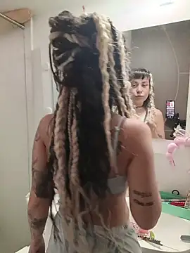 Snapshot of Hellen_dumont chatting on October 12, 2025, 5:03 pm Hellen dumont online show from October 12, 2025, 5:03 pm