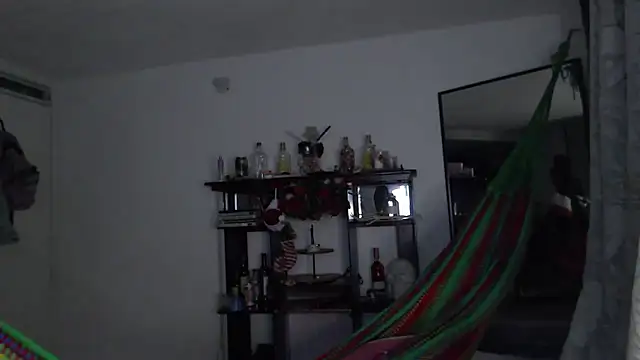 Hellen dumont online show from January 9, 2026, 1:01 am