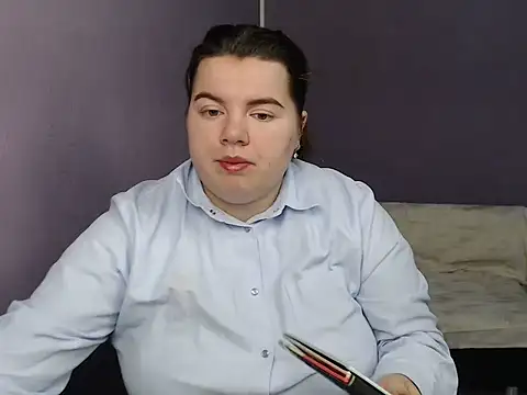 so shy online show from October 10, 2025, 7:20 am