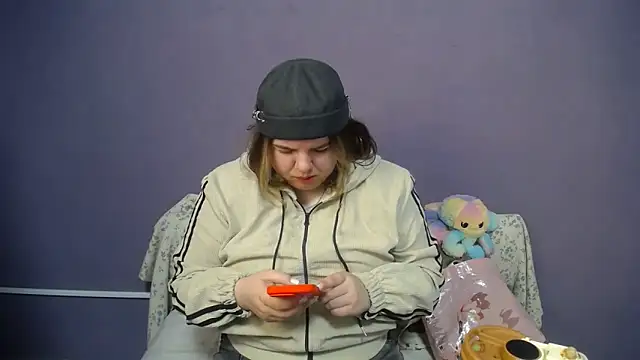 Snapshot of so_shy chatting on April 27, 2026, 6:11 am so shy online show from April 27, 2026, 6:11 am