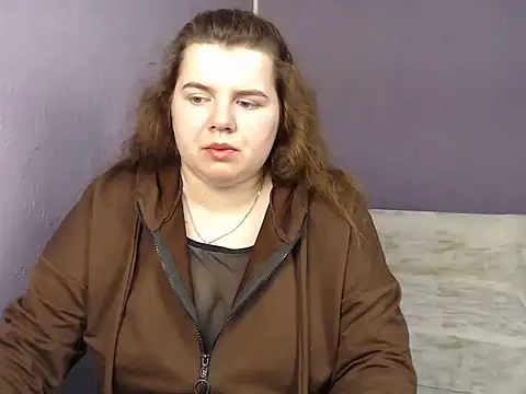 so shy online show from September 18, 2025, 6:38 am