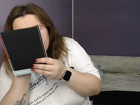 so shy online show from September 27, 2025, 6:19 am