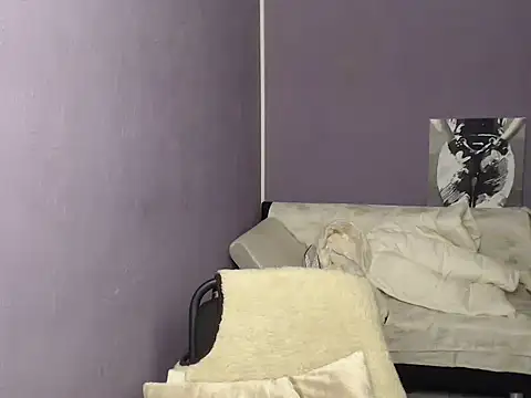 so shy online show from October 30, 2025, 7:17 am